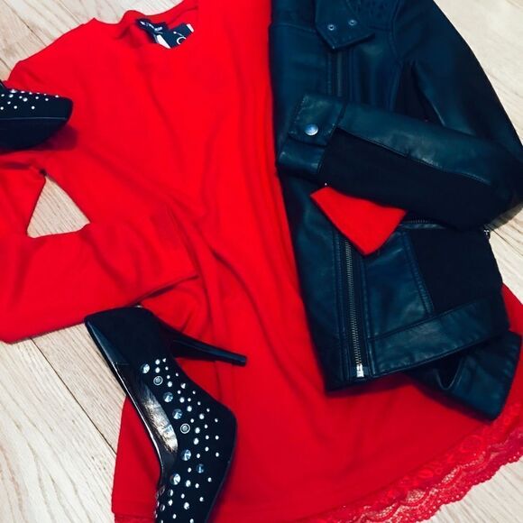 Citrus | Red Lace Hem Sweater - Picture 2 of 9